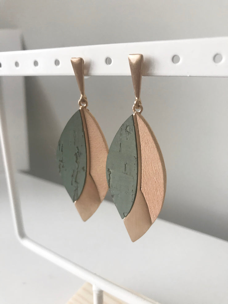 Cork and Gold Wood Earrings | Mint